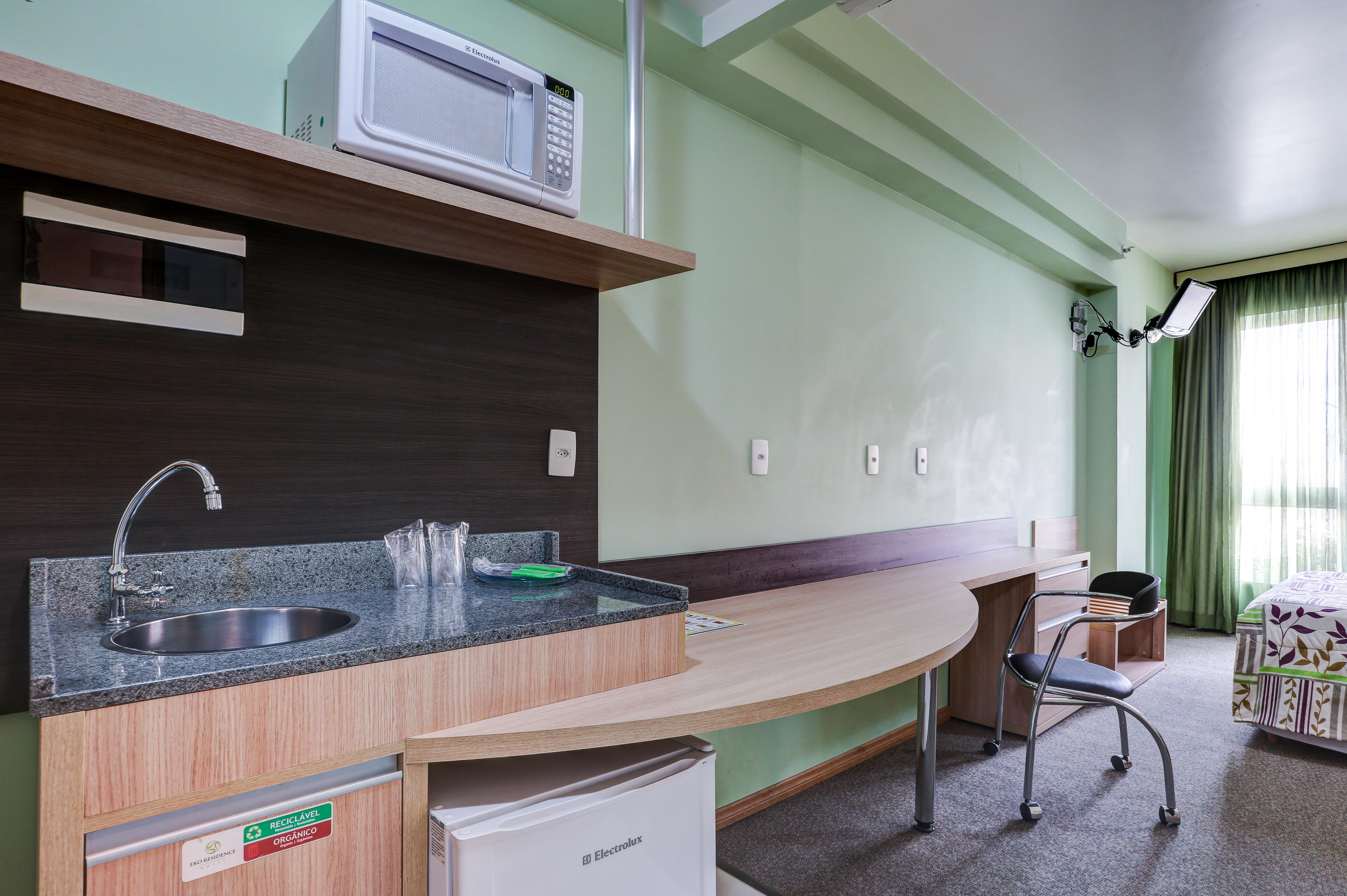 Eko Residence Hotel - Proximo A Santa Casa E Auditorio Araujo Vianna ポルト・アレグレ エクステリア 写真